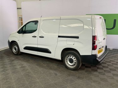 Peugeot Partner 1.5 Partner Professional Premium+ BHDi Crew Van 2