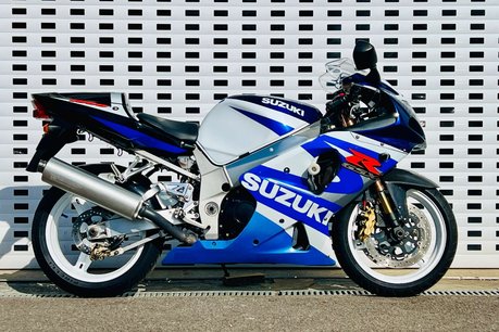 Suzuki GSX-R GSXR 1000 K1 7