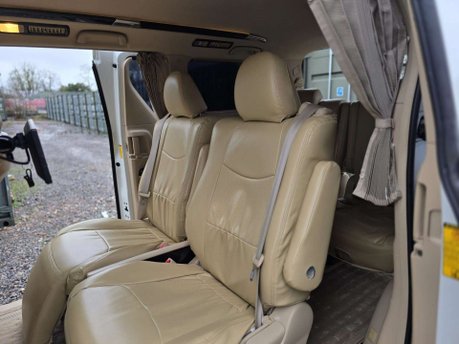 Toyota Alphard Auto+Hybrid+Ulez+7Seats 23