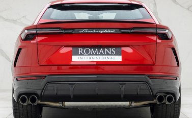 Lamborghini Urus 5