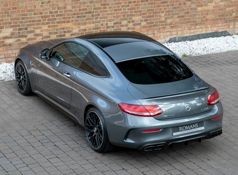 Mercedes-Benz C Class C63 S Coupe 9