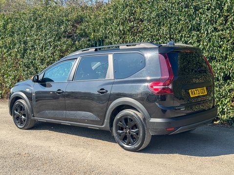 Dacia Jogger 1.6 Hybrid EXTREME MPV 5dr Petrol Hybrid Auto Euro 6 33