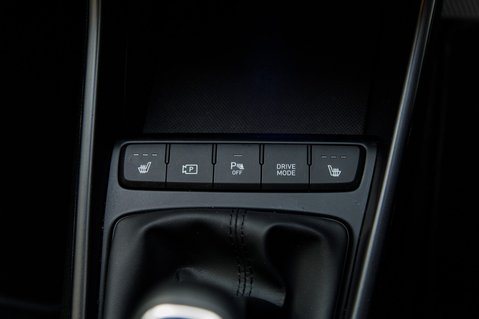 Hyundai i20 T-GDI PREMIUM MHEV 32