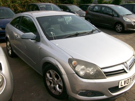 Vauxhall Astra SXI 2