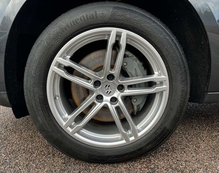 Porsche Macan 3.0 Macan S Semi-Auto 4WD 5dr 12