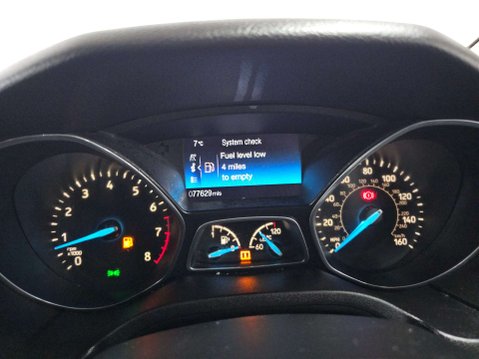 Ford Focus 1.0 Titanium 5dr 50