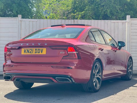 Volvo S60 2.0 B5 MHEV R-Design Saloon 4dr Petrol Hybrid Auto Euro 6 (s/s) (250 ps) 5