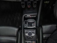 Audi R8 5.2 FSI V10 Spyder 2dr Petrol S Tronic quattro Euro 6 (s/s) (570 ps) 50