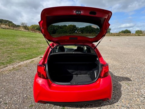 Toyota Yaris VVT-I ICON 53