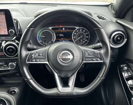 Nissan Juke 1.6 Juke Premiere Edition HEV CVT 5dr 20
