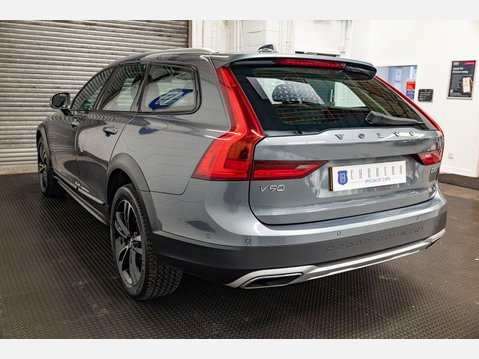 Volvo V90 2.0 D5 PowerPulse Auto AWD Euro 6 (s/s) 5dr 74