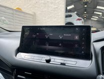 Nissan Qashqai 1.3 DIG-T MHEV N-Connecta SUV 5dr Petrol Hybrid XTRON Euro 6 (s/s) (158 ps) 32