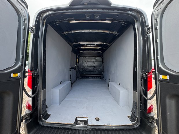 Ford Transit LWB L3H2 Med Roof Limited 350 Air Con Alloys Camera Nav Sensors EURO 6 9