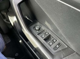 Volkswagen T-Roc 1.5 T-Roc R-Line TSi Evo Semi-Auto 5dr 67