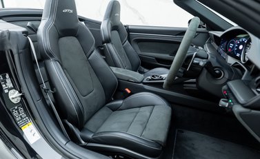 Porsche 911 Carrera GTS Cabriolet (992) 14