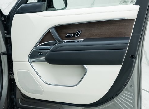 Land Rover Range Rover P510e Autobiography 36