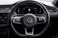Volkswagen Tiguan R-LINE TECH TDI DSG 21