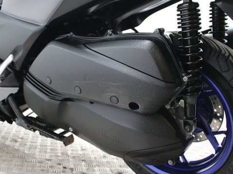 Yamaha Xmax X-MAX 300 (CZD 300-A) 21