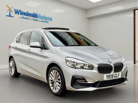 BMW 2 Series 2.0 220d Luxury Auto Euro 6 (s/s) 5dr