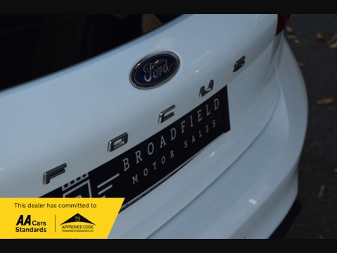 Ford Focus 1.0 Focus ST-Line X 5dr 28