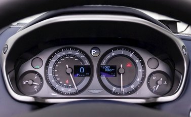 Aston Martin Vanquish S Volante 18