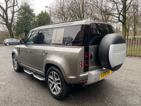 Land Rover Defender 3.0 Defender XS Edition D MHEV Auto 4WD 5dr 16
