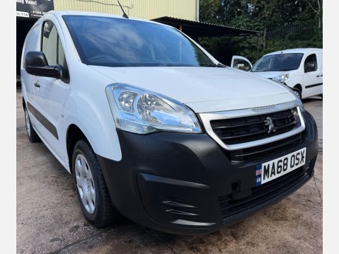 Peugeot Partner 1.6 BlueHDi 854 Professional Panel Van 5dr Diesel Manual L1 (112 g/km, 97.6 3