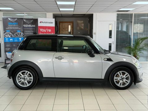 Mini Hatch 1.6 Cooper Euro 5 (s/s) 3dr 7