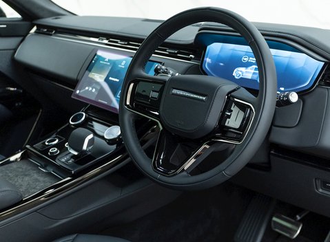 Land Rover Range Rover Sport P510e First Edition 9