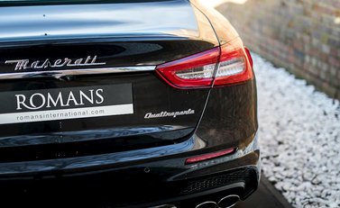 Maserati Quattroporte DV6 28