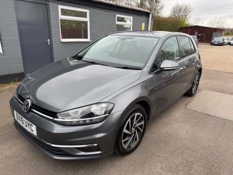 Volkswagen Golf MATCH TDI DSG 8
