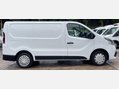 Renault Trafic 1.6 dCi 27 Business+ SWB Standard Roof Euro 5 5dr 9