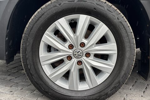 Volkswagen Crafter CR35 177 ps Tdi Trendline 4Motion DSG Panel Van - Diff Lock 36