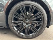 Land Rover Range Rover 4.4 SD V8 Autobiography SUV 5dr Diesel Auto 4WD Euro 6 (s/s) (339 ps) 27