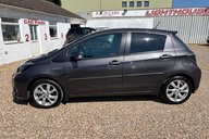 Toyota Yaris T SPIRIT HYBRID.. AUTOMATIC.. 13 SERVICES..1 PREVIOUS KEEPER.. £20 R/TAX 9