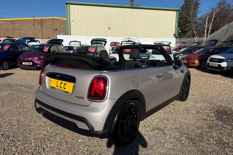 Mini Convertible COOPER…CONVERTIABLE…AUTOMATIC …FULL MINI HISTORY…SAT NAV.. 5
