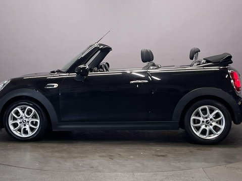 Mini Convertible 1.5 Cooper Classic Convertible 2dr Petrol Manual Euro 6 (s/s) (136 ps) PDC- 5