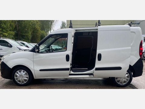 Vauxhall Combo 1.6 CDTi 2300 16v FWD L1 H2 (s/s) 3dr 20