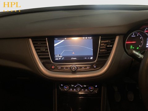 Vauxhall Grandland X 1.2 Turbo SRi Nav SUV 5dr Petrol Manual Euro 6 (s/s) (130 ps) Cruise Contr 17
