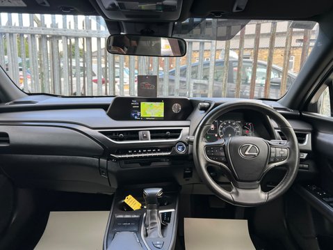 Lexus Ux 250H 29
