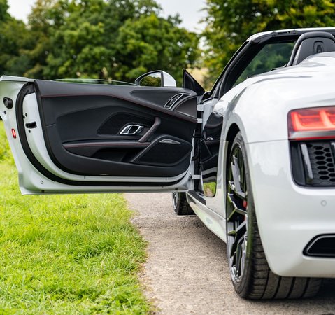 Audi R8 SPYDER V10 QUATTRO 1