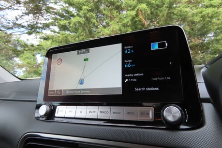 Hyundai KONA 39kWh Premium SUV 5dr Electric Auto (10.5kW Charger) (136 ps) 11
