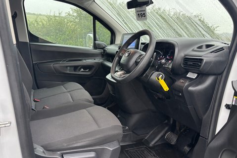 Toyota Proace City L1 Design 100 ps EAT8 Automatic Panel Van 19