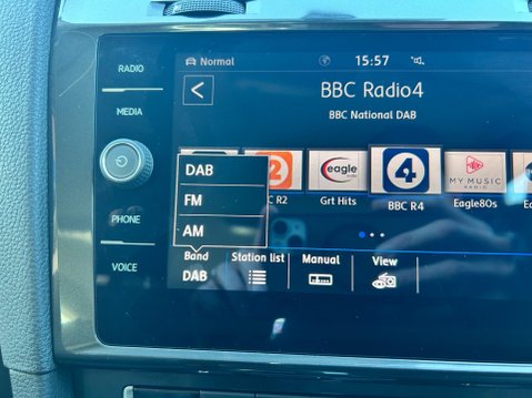 Volkswagen Golf SE NAVIGATION TSI BLUEMOTION TECHNOLOGY DSG 25