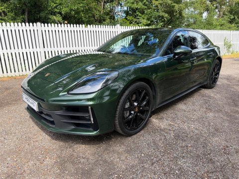 Porsche Panamera 4 PDK 3