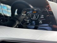 Volkswagen Golf LIFE ETSI DSG 18