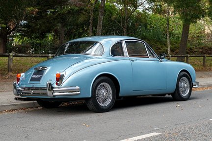 Jaguar Mark II Fixed Head Coupé 3