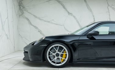 Porsche 911 GT3 (992) 35