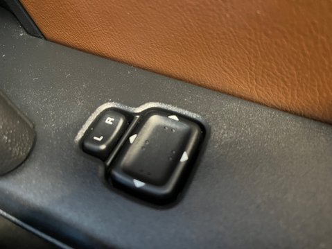 Mazda MX-5 1.8I ROADSTER VENTURE EDITION 24