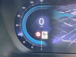 Volvo XC40 2.0 XC40 + B4 MHEV Auto 5dr 23